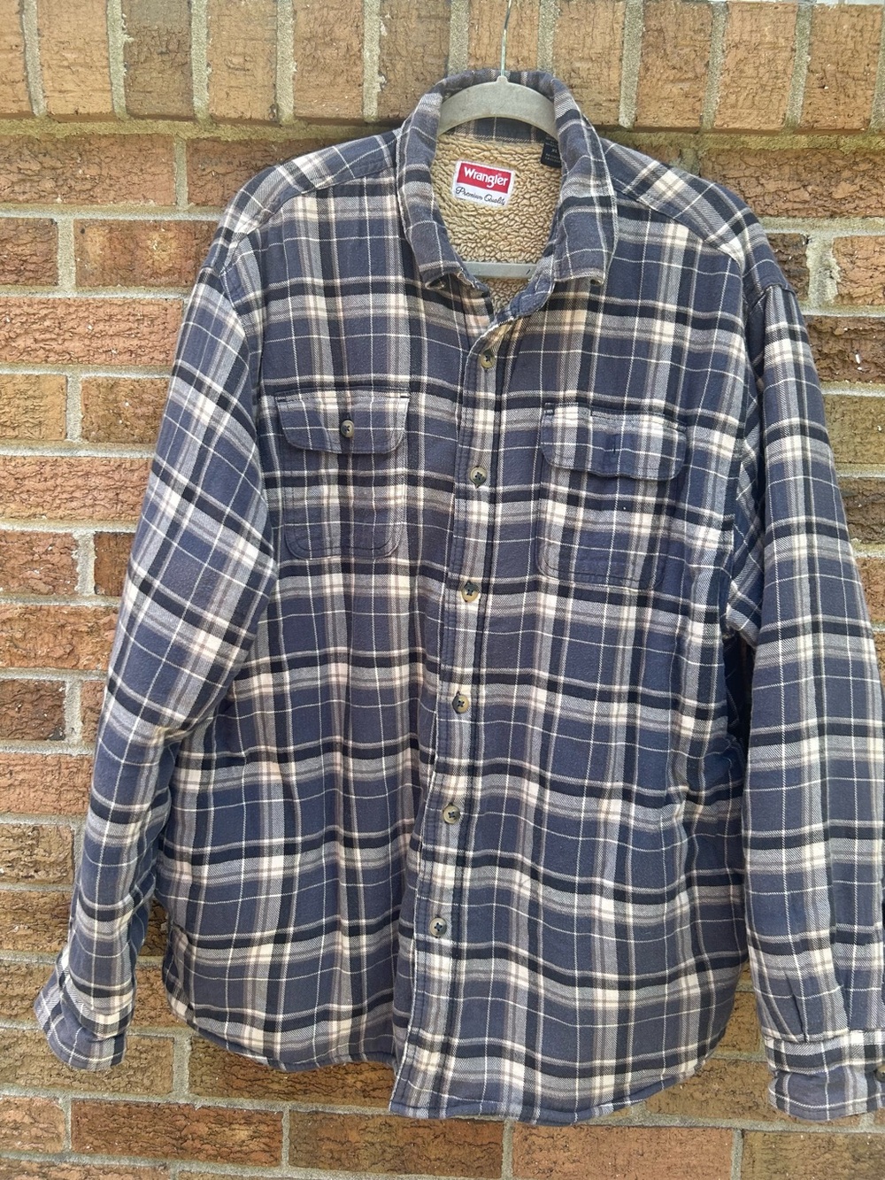 Wrangler Blue and Cream Plaid Sherpa-Lined Shirt Jacket size XL